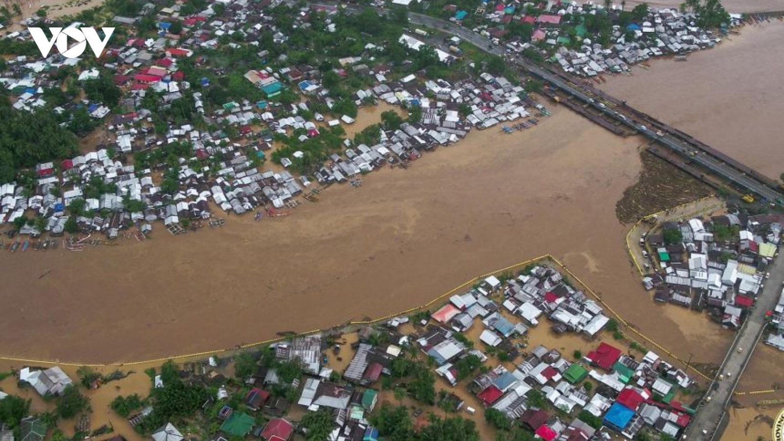 Philippines sơ tán 5.000 người để tránh bão Dujuan