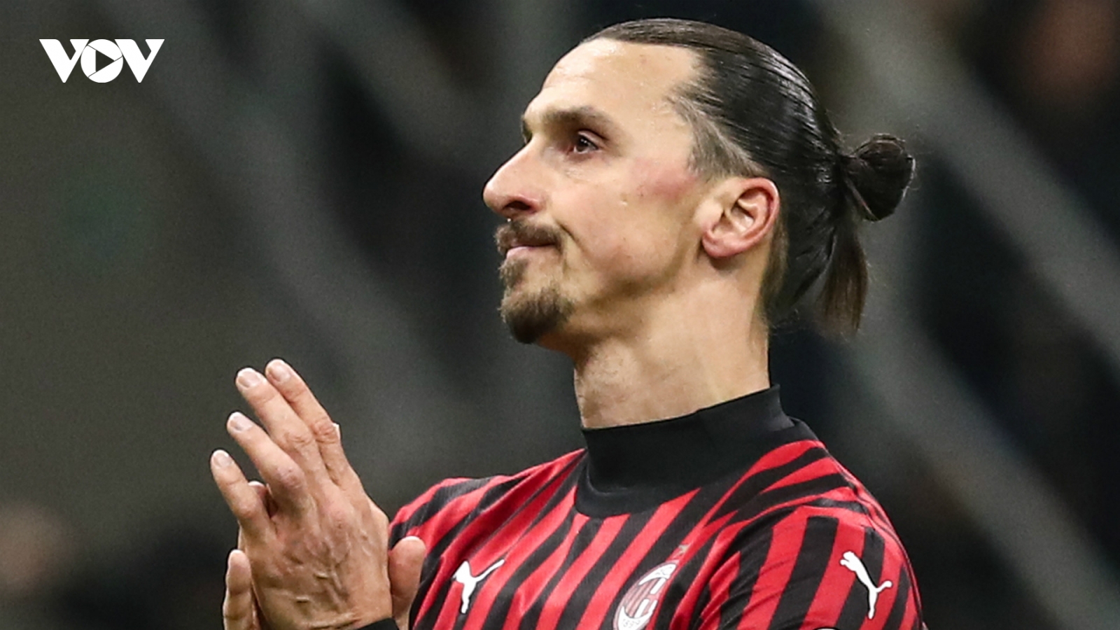 Ibrahimovic: “Ronaldo là cầu thủ xuất sắc nhất hành tinh”