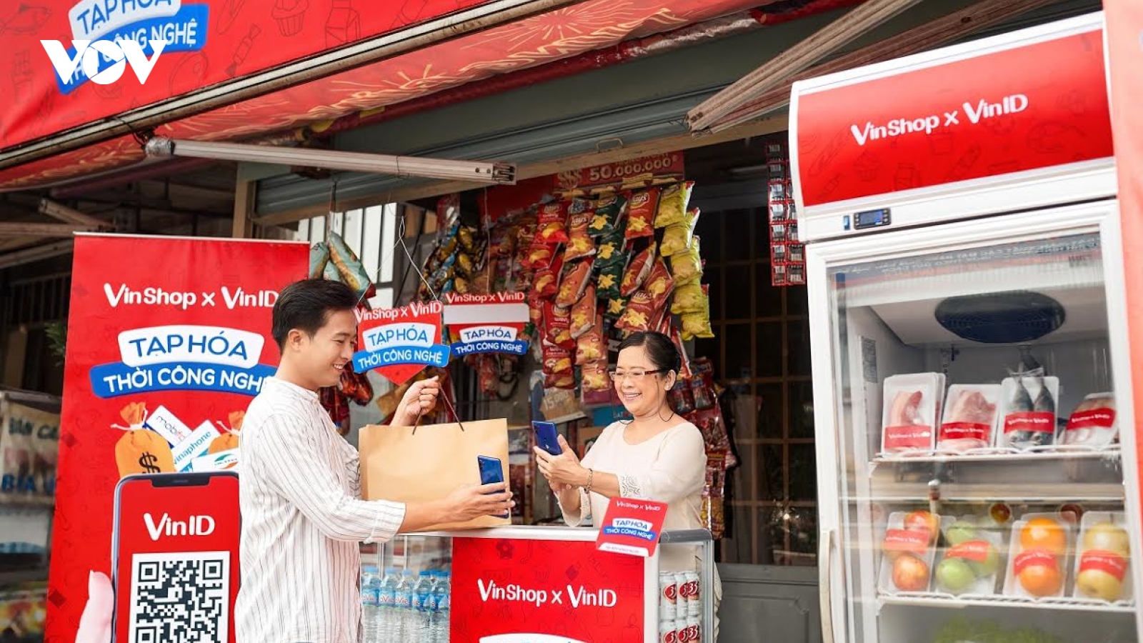 VinShop tặng gói bảo hiểm sức khỏe cho 65.000 chủ tạp hóa