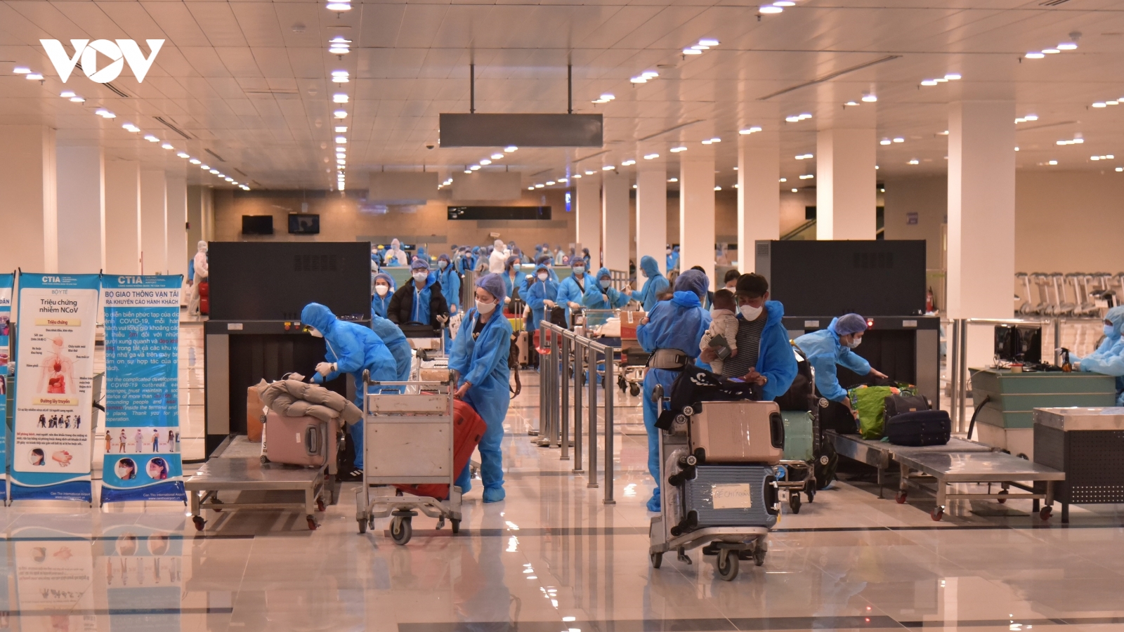 Hơn 340 công dân Việt Nam từ Hàn Quốc về nước cách ly tại Bạc Liêu
