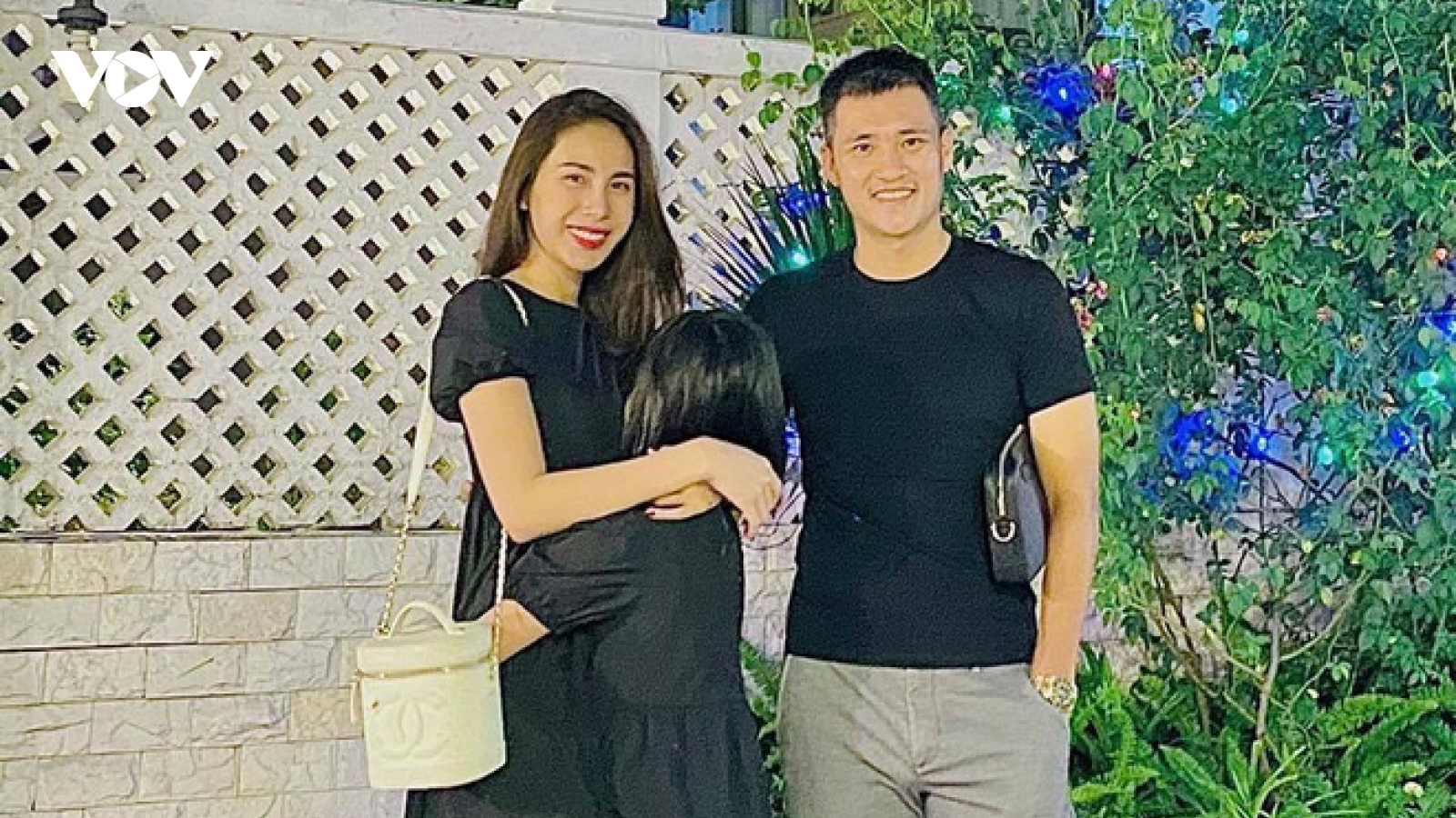 Chuyện showbiz: Thủy Tiên hiếm hoi chia sẻ ảnh con gái nay đã ra dáng thiếu nữ
