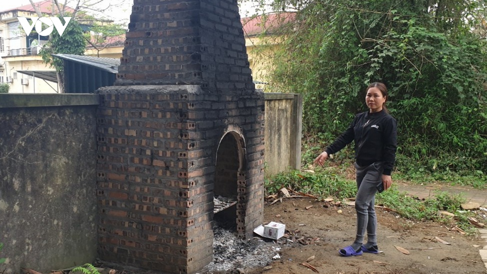 Người dân Yên Thế (Yên Bái) tức thở vì Trung tâm Y tế huyện đốt rác và xử lý bệnh phẩm