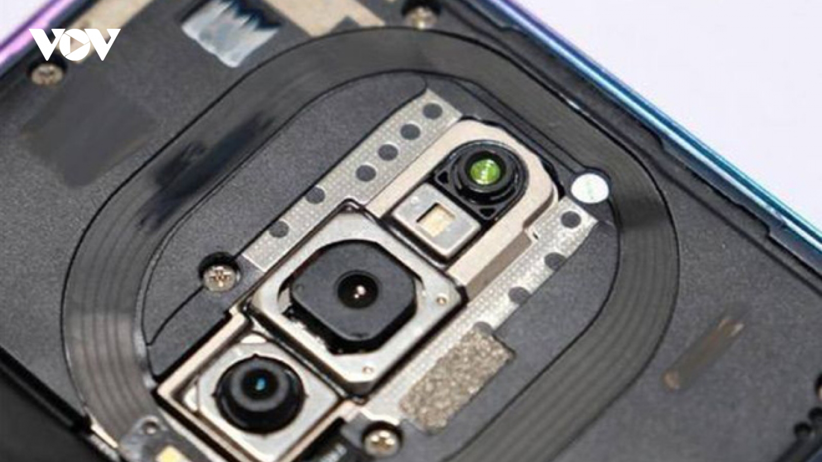 Điện thoại giá rẻ sắp có tính năng camera chất như iPhone 12 Pro, Galaxy S21?