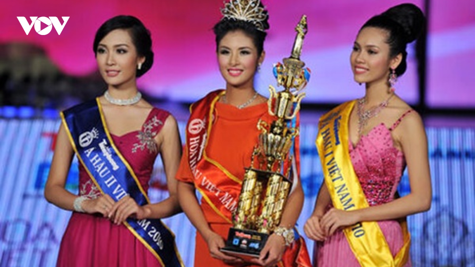 Top 3 Hoa hậu Việt Nam 2010: Không mặn mà showbiz, mỗi người hướng đi riêng