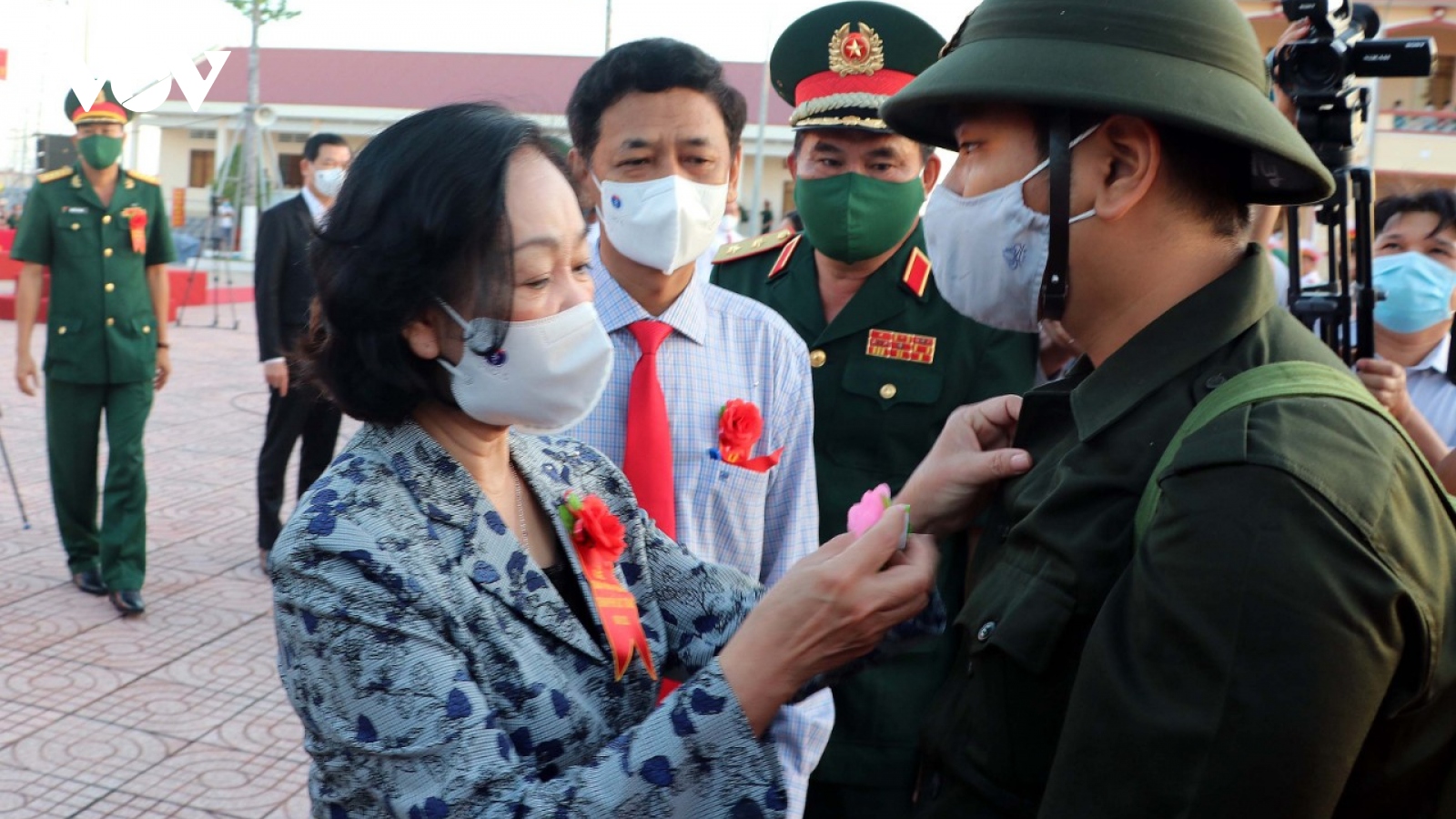 Trưởng Ban Dân vận TƯ Trương Thị Mai dự lễ giao nhận quân tại ĐBSCL