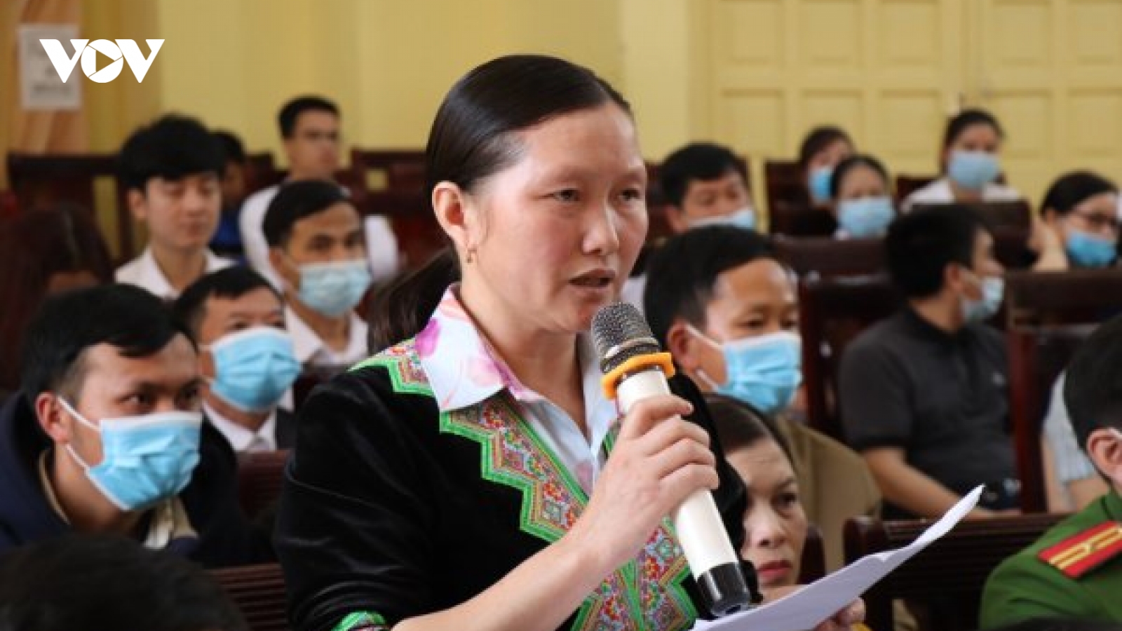 Đoàn đại biểu Quốc hội tỉnh Yên Bái tiếp xúc cử tri huyện Văn Chấn