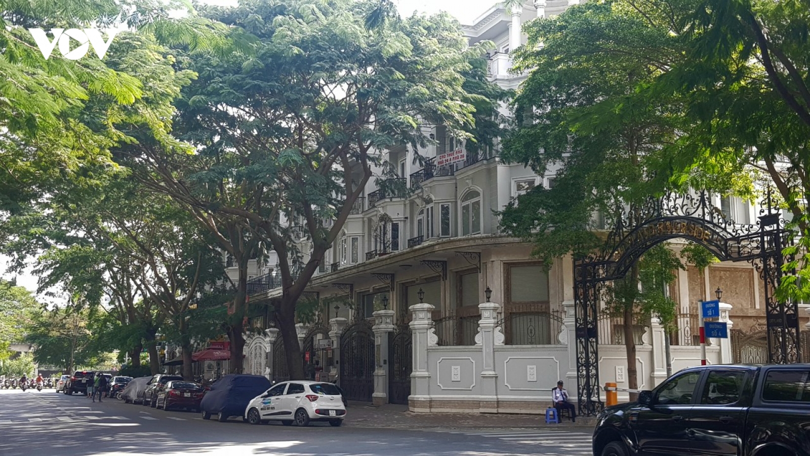 TPHCM đưa nhóm 35 người Trung Quốc nghi nhập cảnh trái phép đi cách ly