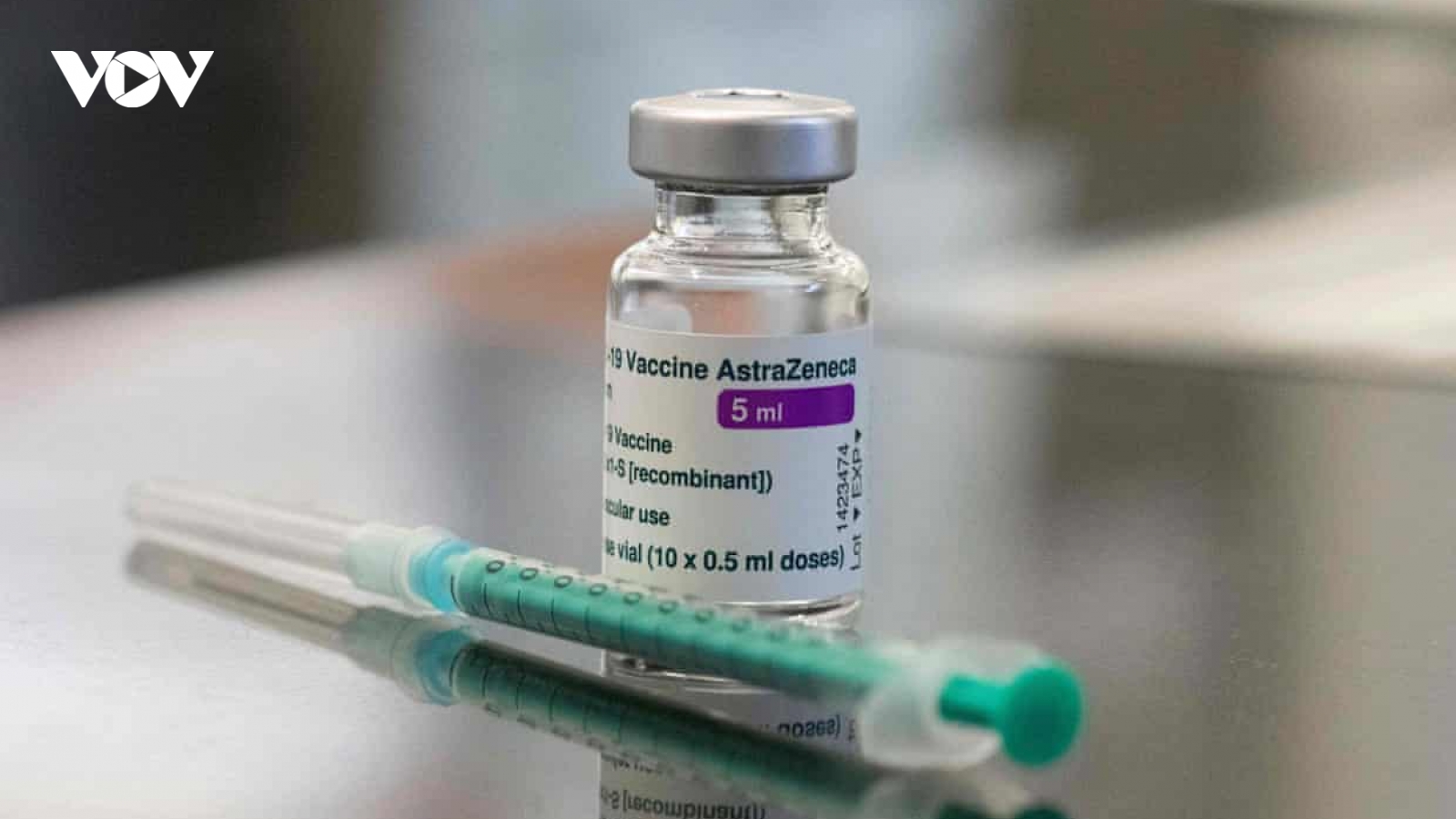 Nhiều quốc gia châu Âu dừng tiêm vaccine AstraZeneca do lo ngại chứng đông máu