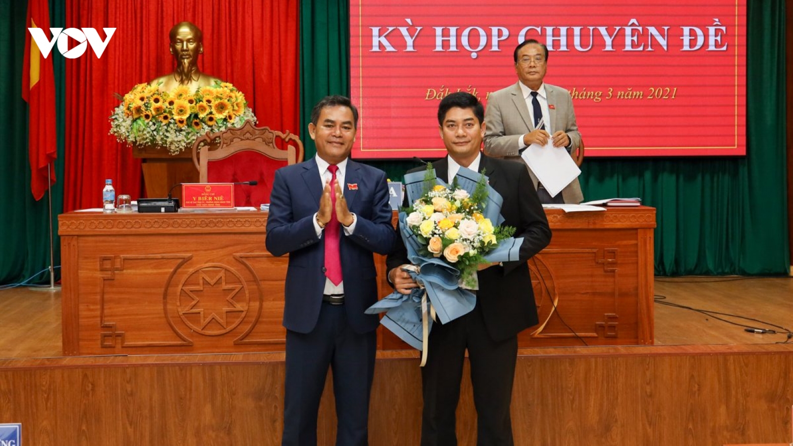 Bí thư Thị ủy Buôn Hồ được bầu làm Phó Chủ tịch HĐND tỉnh Đắk Lắk 