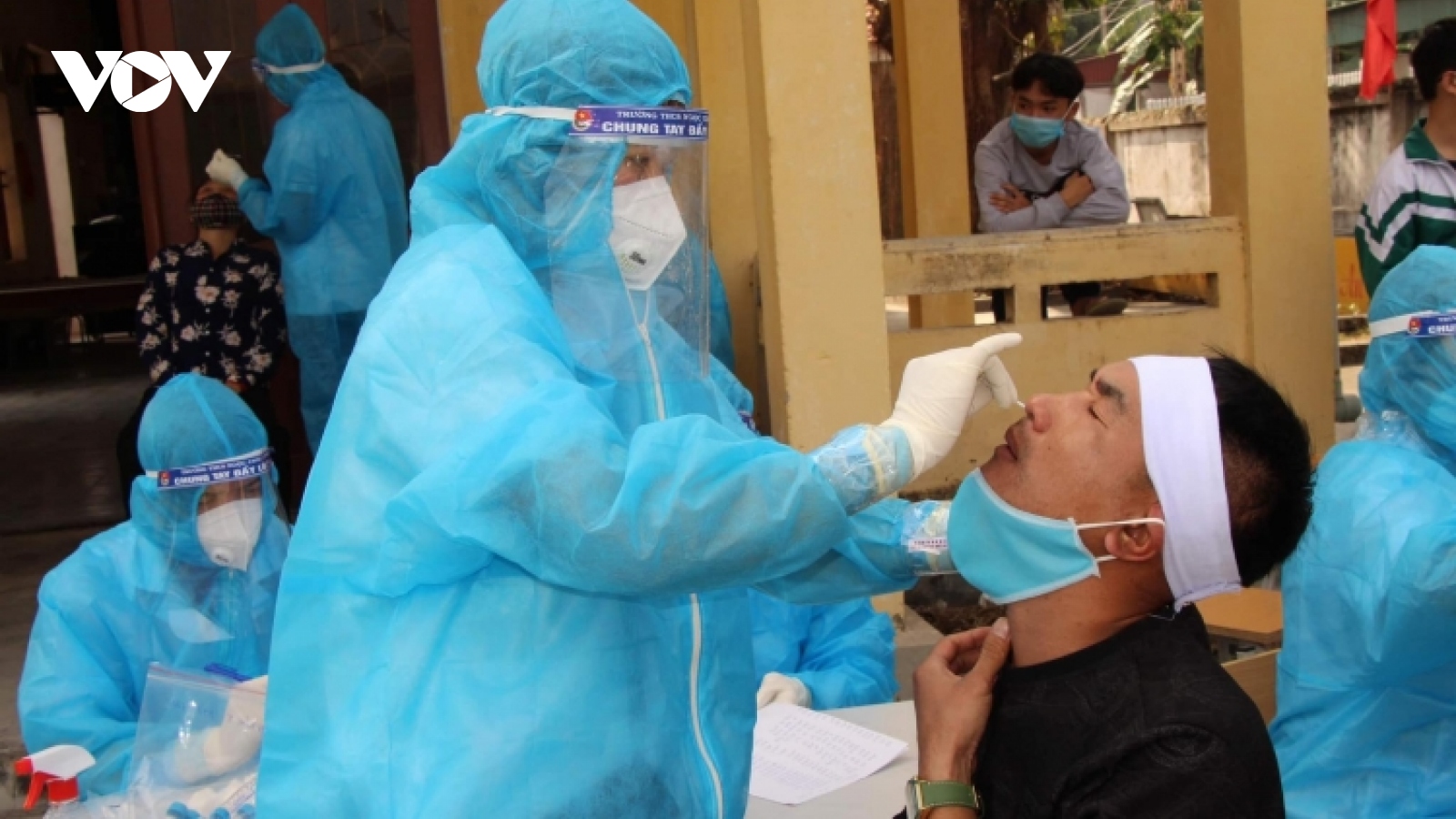 Vietnam records 13 further new COVID-19 cases, total hits 2,461 