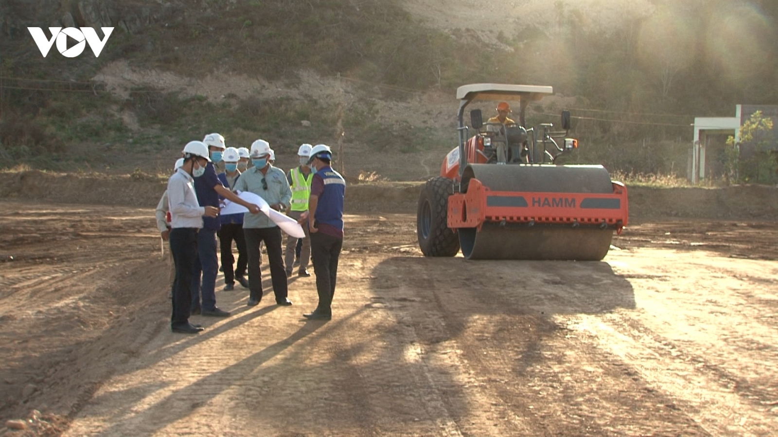 Bộ GTVT “đau đầu” vì nhiều tuyến cao tốc Bắc-Nam không đủ vật liệu thi công