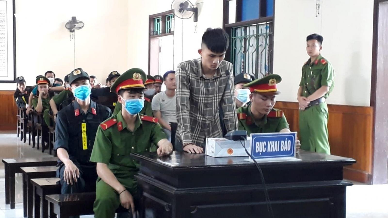 Tội phạm ma túy chi hàng tỷ đồng để “chạy án”