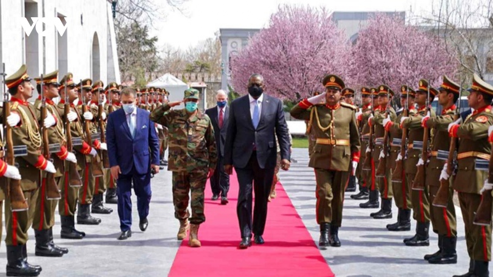 Lý do Bộ trưởng Quốc phòng Mỹ bất ngờ công du Afghanistan