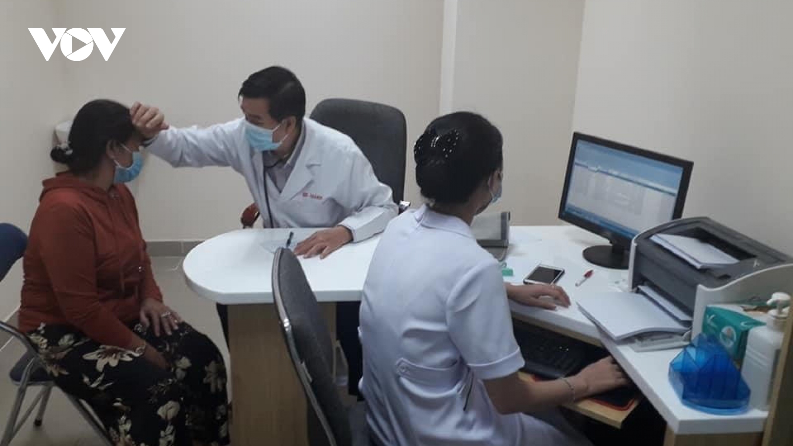34 trạm y tế tại TP HCM ký hợp đồng khám, chữa bệnh BHYT trở lại