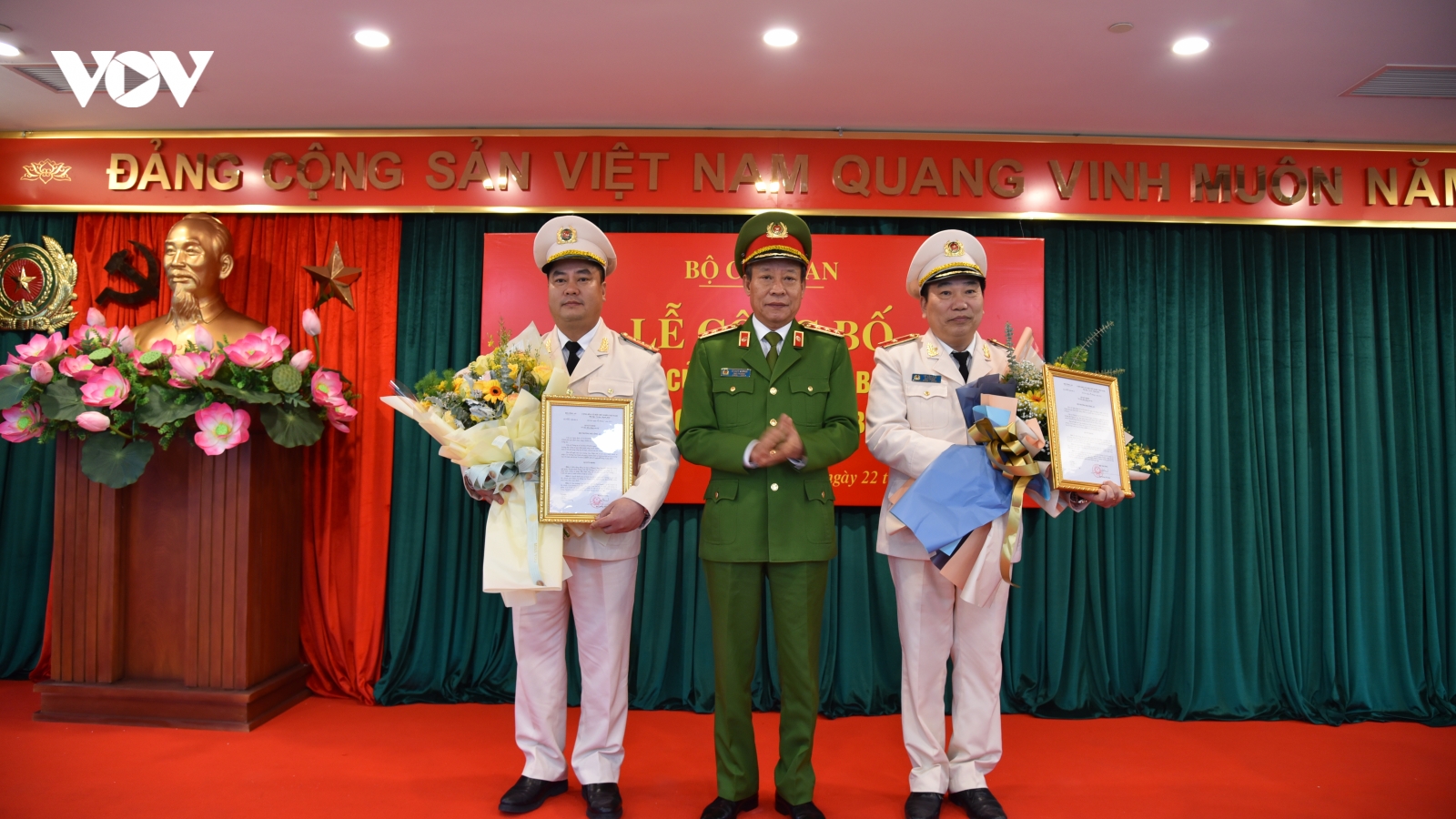 Bộ trưởng Bộ Công an bổ nhiệm 2 tân Cục trưởng