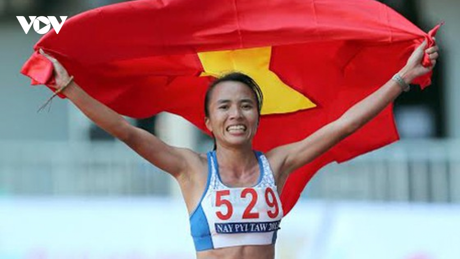Tiền Phong Marathon 2021 chào đón sự trở lại của "nữ hoàng chân đất" Phạm Thị Bình