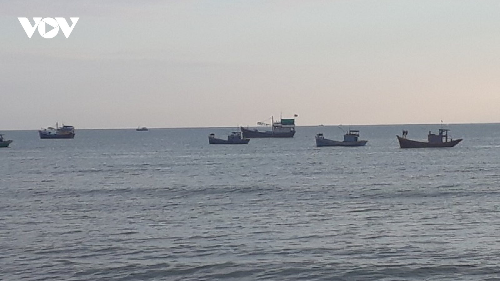 Vụ tàu chìm trên vùng biển Bình Thuận: Ít khả năng xảy ra tràn dầu