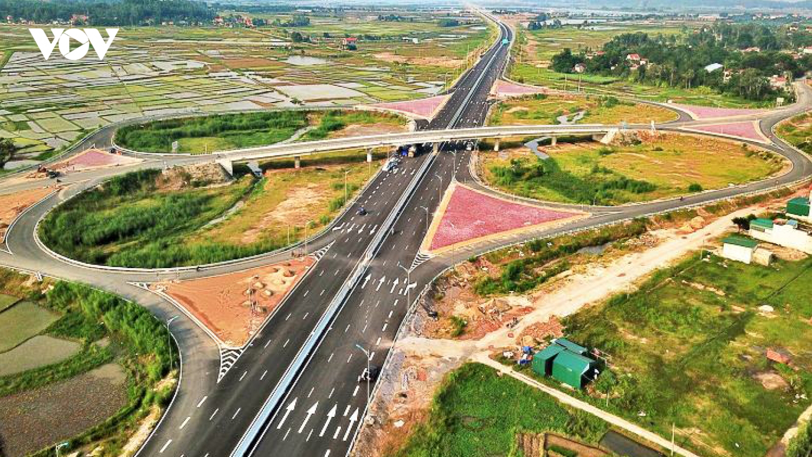 Bình Dương và Bình Phước ký kết triển khai xây dựng cao tốc