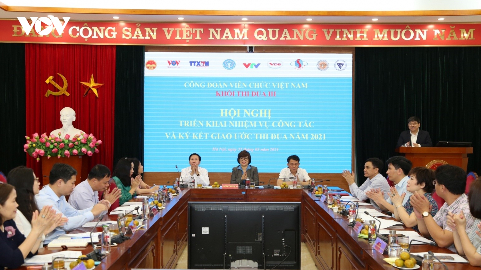 Công đoàn Viên chức Việt Nam ký kết giao ước thi đua năm 2021