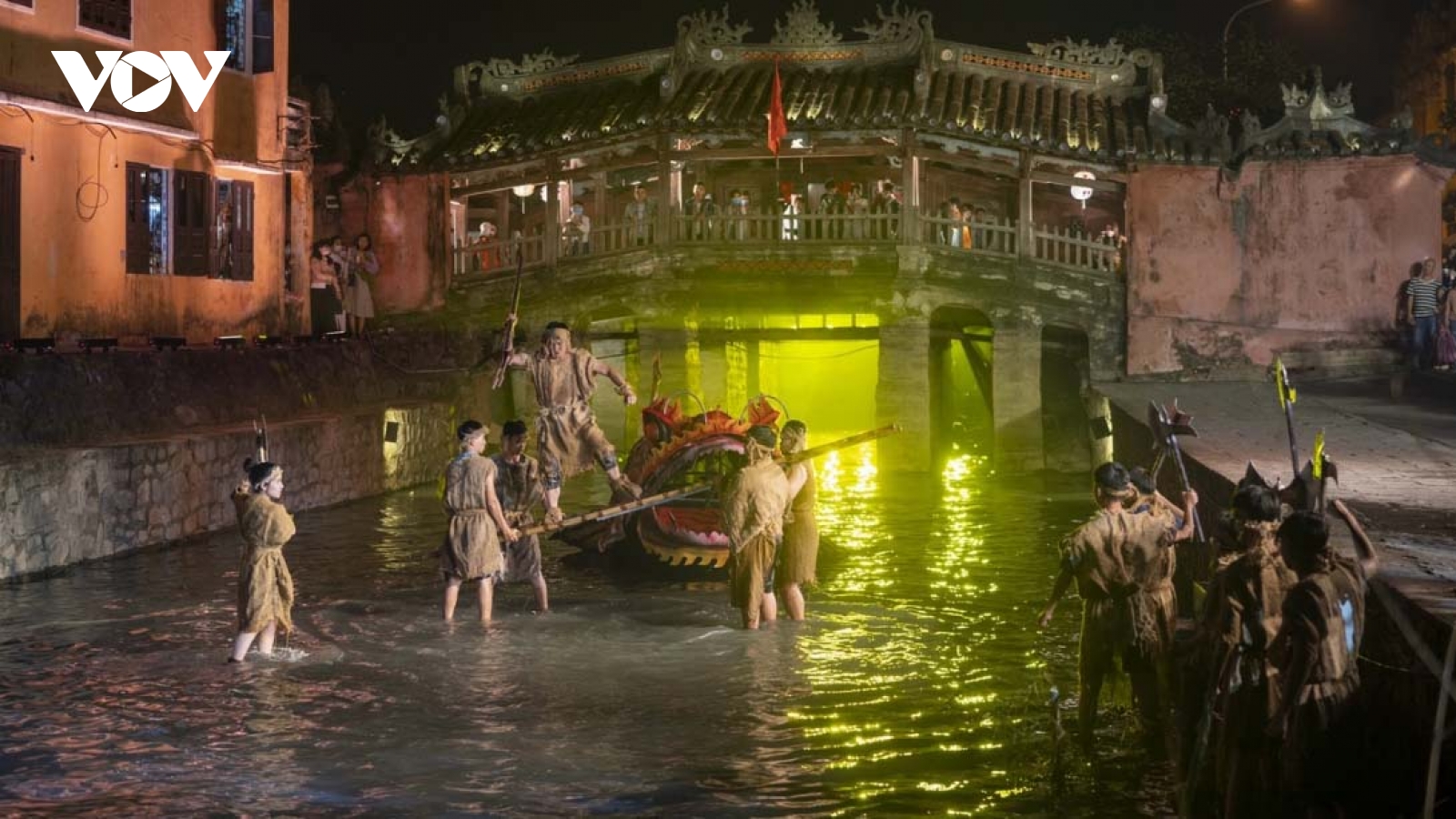 Hoi An launches new art performance to attract tourists