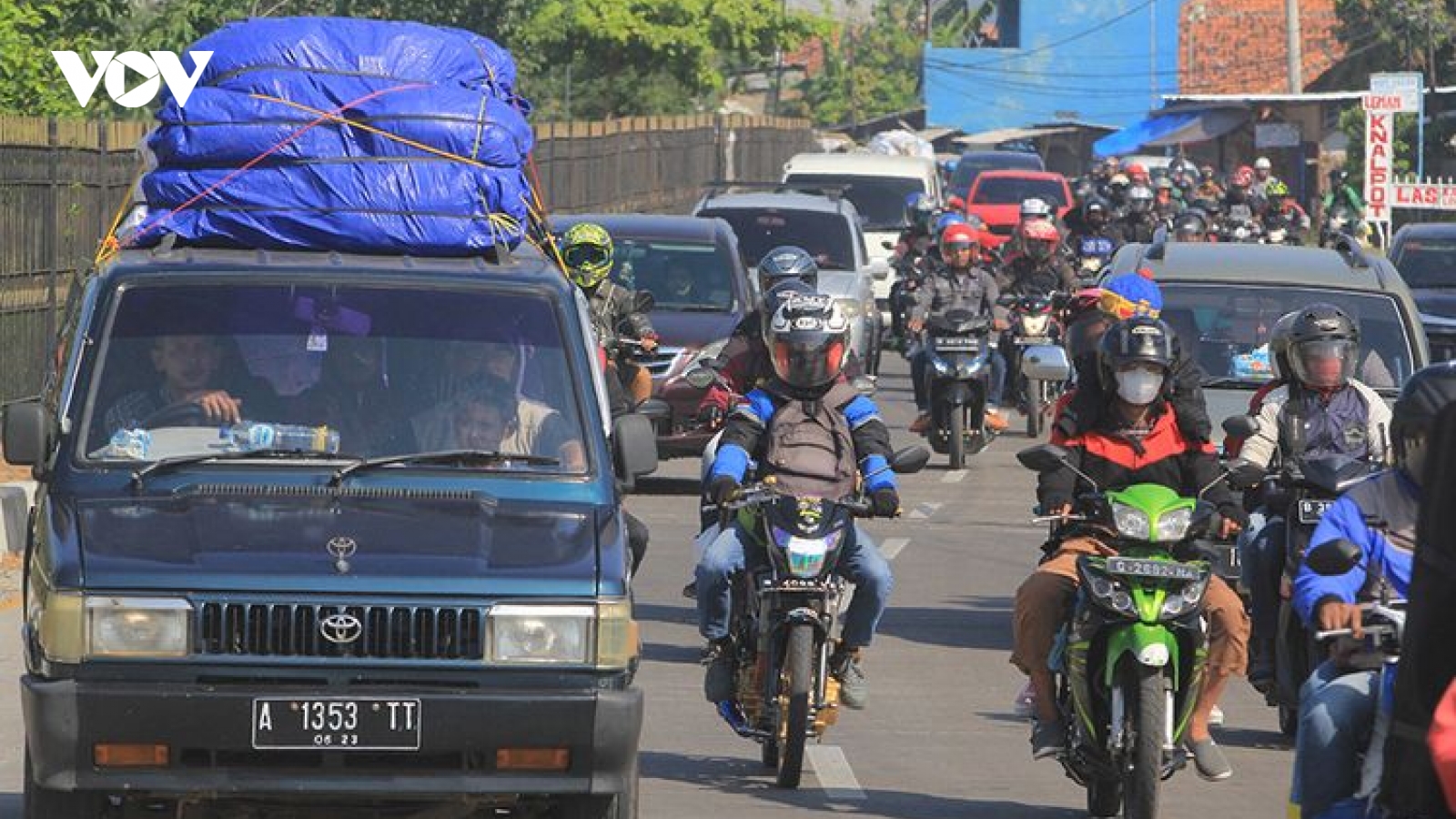 Indonesia cấm về quê dịp lễ Eid Al-Fitri năm 2021 do đại dịch