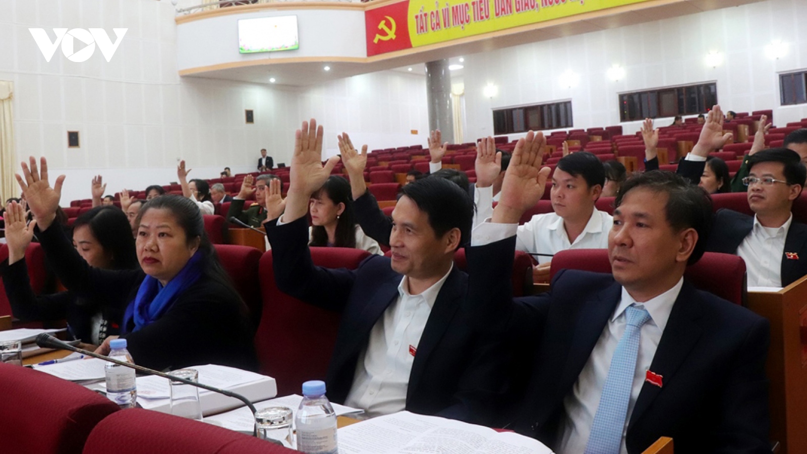 HĐND tỉnh Lai Châu thông qua 8 Nghị quyết quan trọng