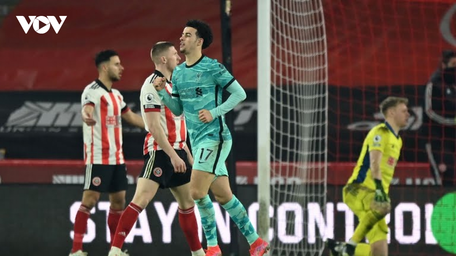Bảng xếp hạng Ngoại hạng Anh mới nhất: Tiếc cho MU, Liverpool áp sát tốp 4