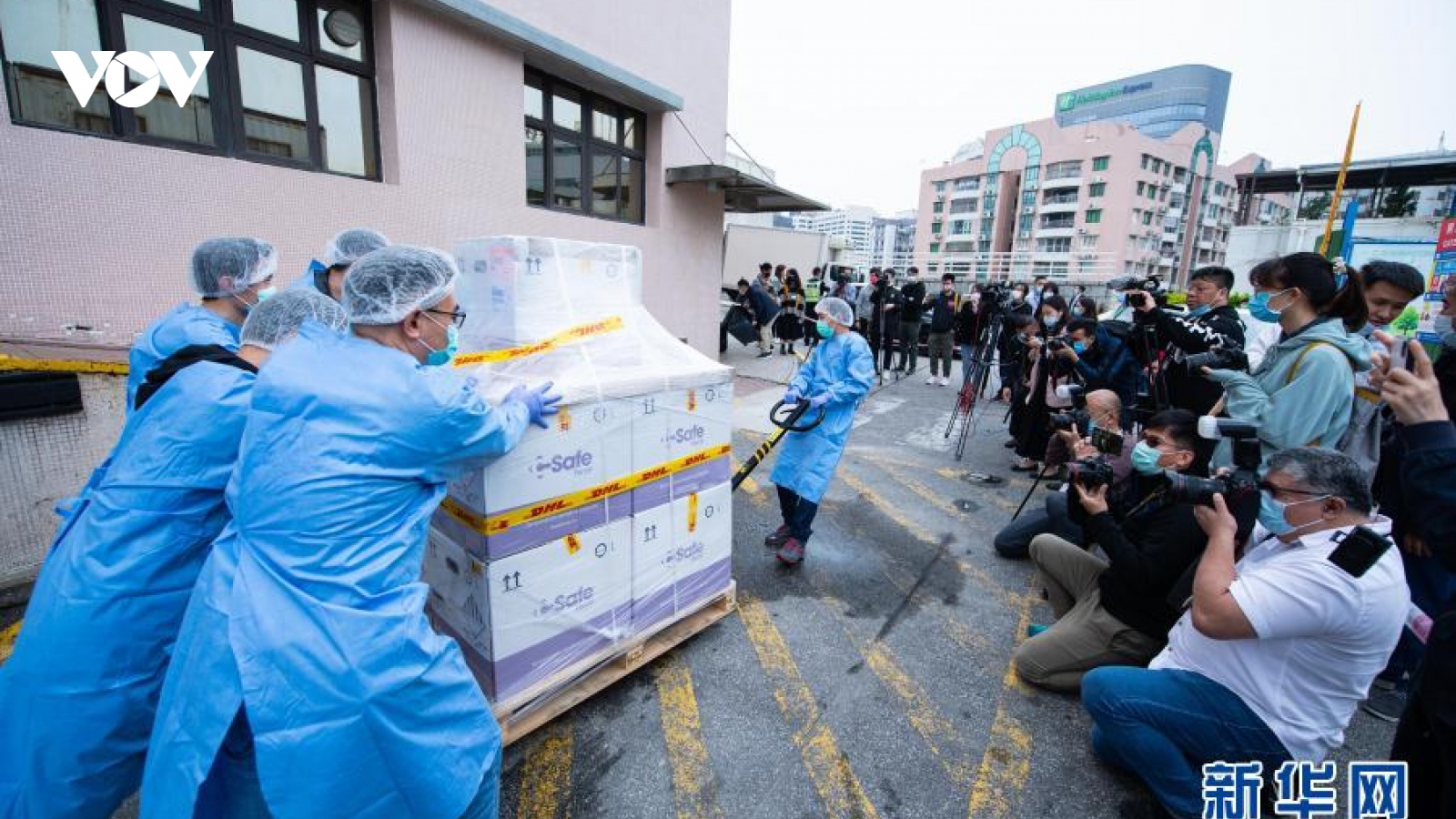 Khoảng 167.000 người đăng ký tiêm vaccine Covid-19 tại Hong Kong và Macao (Trung Quốc)
