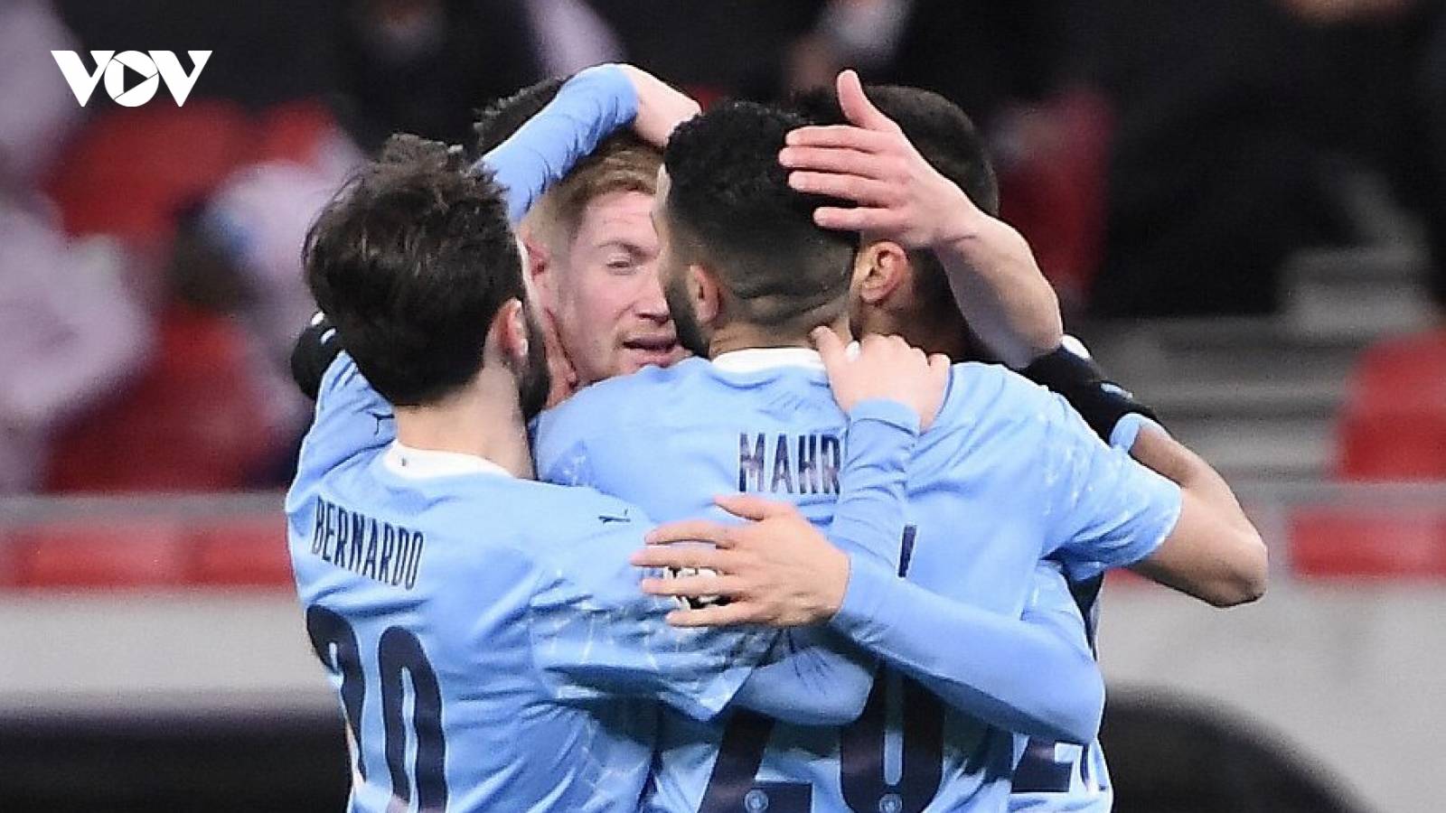 Cán mốc 100 bàn thắng, Man City sắp san bằng kỷ lục của MU