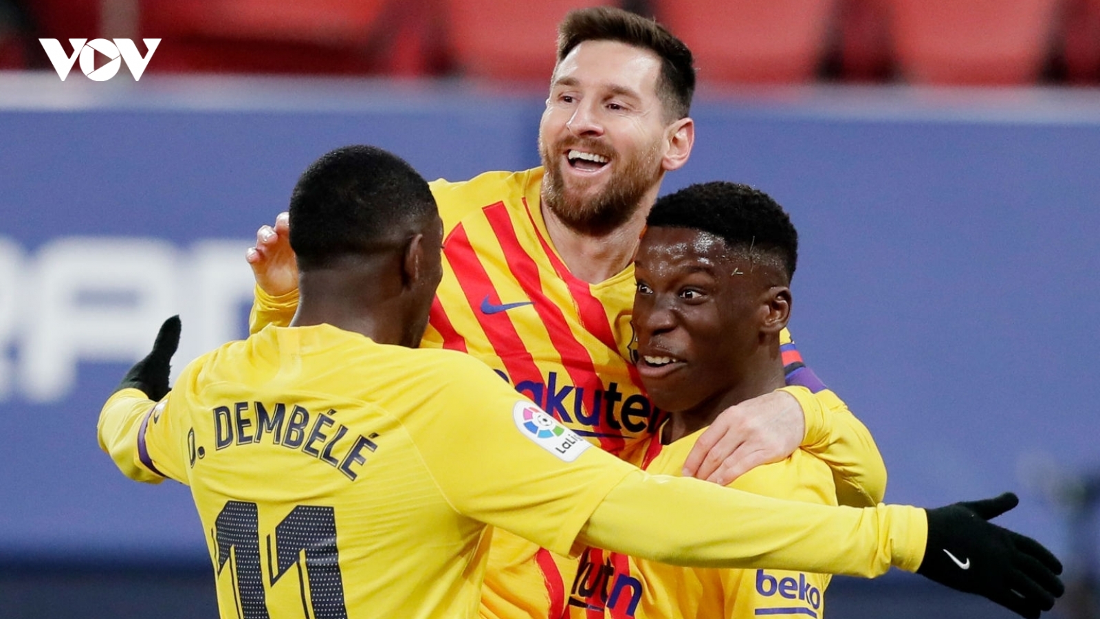 Messi kiến tạo “thần sầu”, Barca chỉ còn kém Atletico Madrid 2 điểm