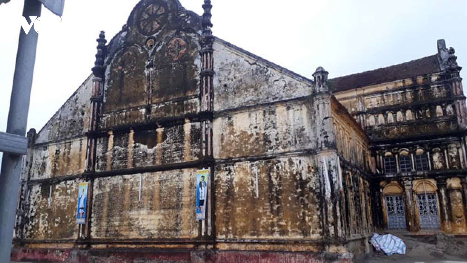 Trùng tu để di tích "sống"