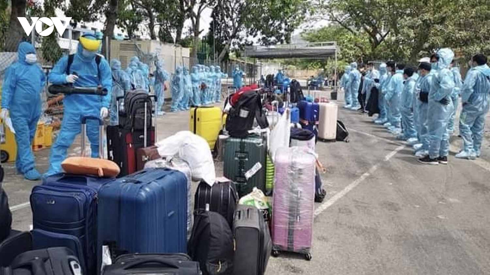 Một nhân viên phục vụ tại khu cách ly tập trung tử vong chưa rõ nguyên nhân