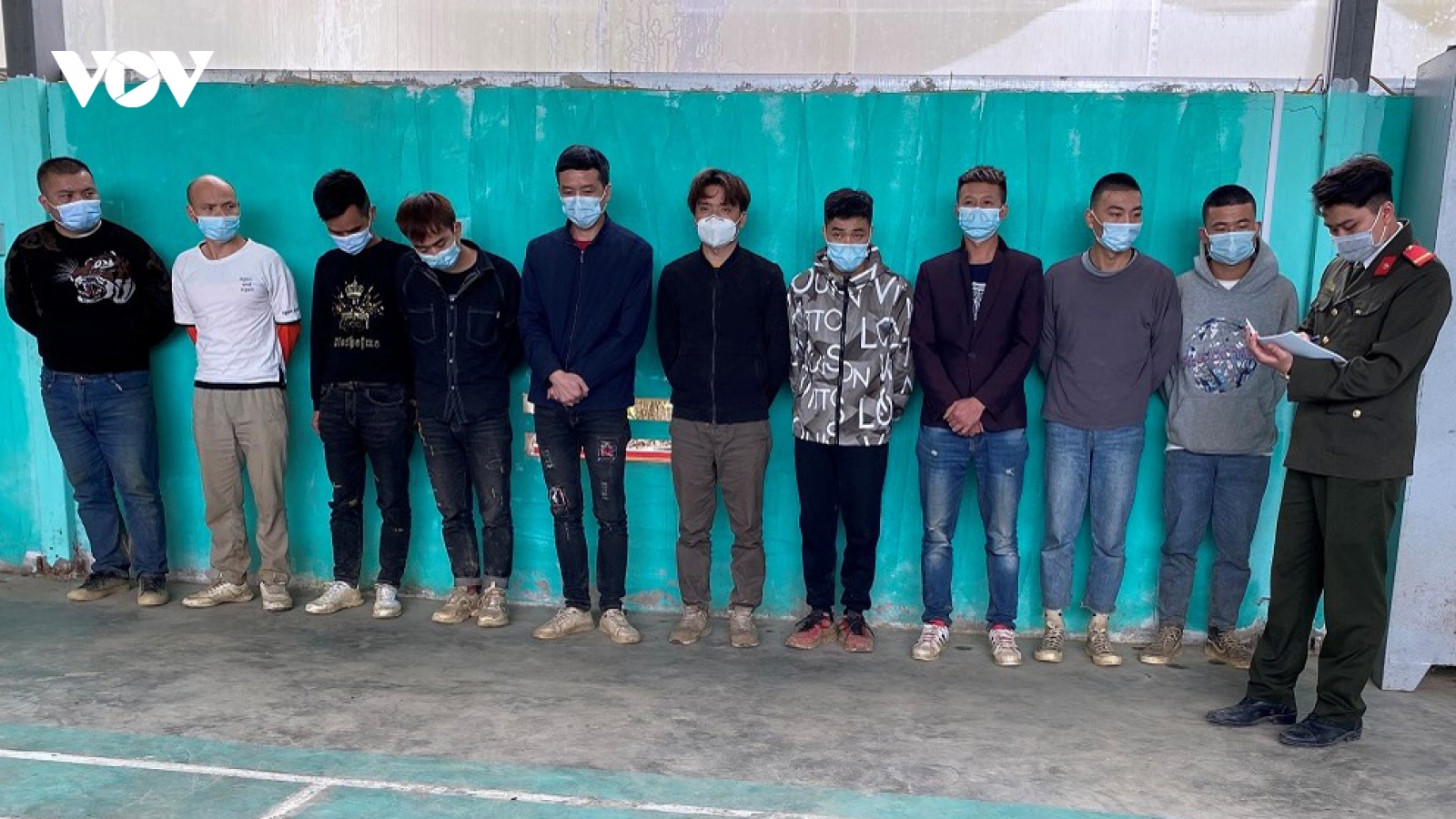 Bắt giữ 11 công dân Trung Quốc nhập cảnh trái phép vào Việt Nam