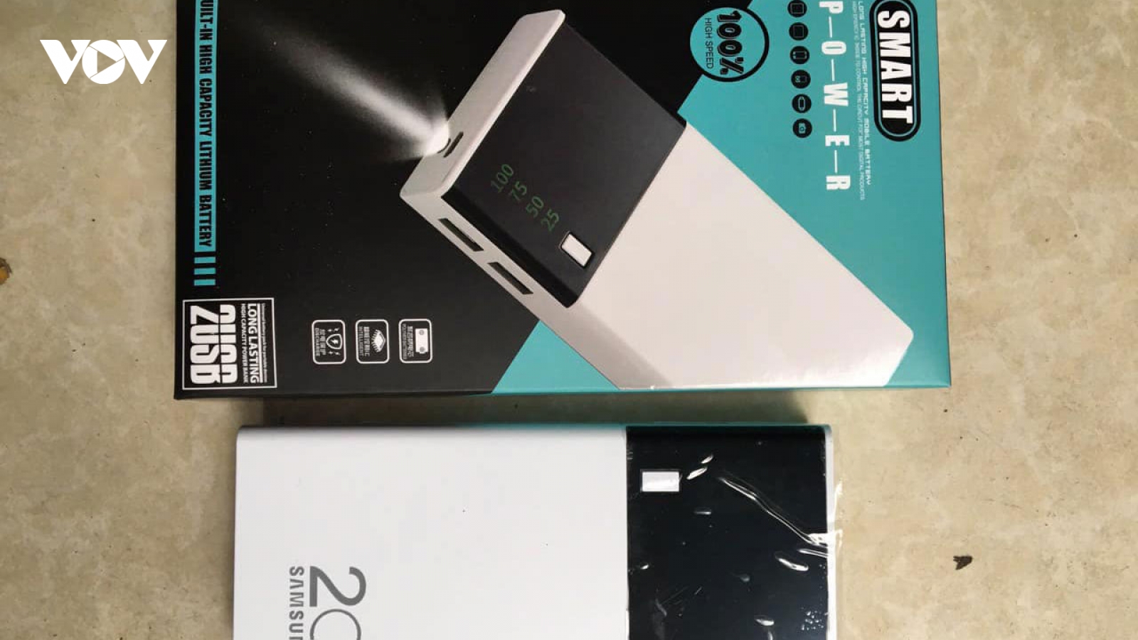 Phát hiện hơn 2.000 pin dự phòng giả nhãn hiệu Samsung