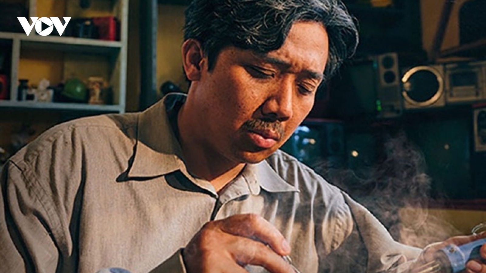'Nhặt sạn' phim 'Bố già' của Trấn Thành
