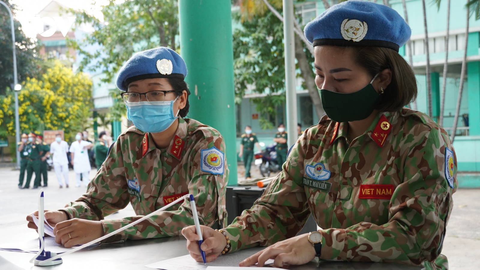 Tiêm vaccine Covid-19 cho các quân nhân chuẩn bị nhận nhiệm vụ tại Nam Sudan