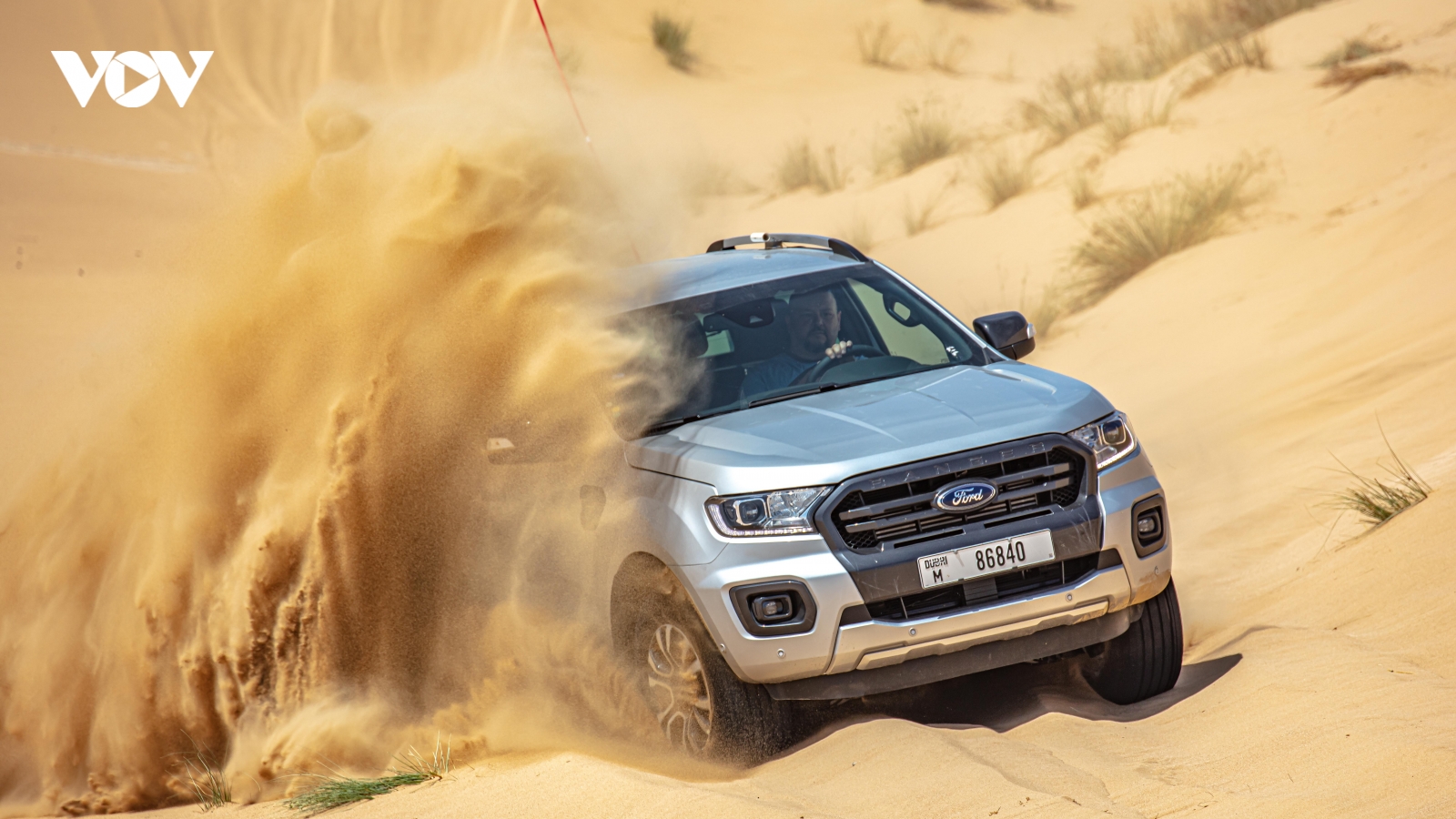 Thử nghiệm khả năng "chịu đựng" của Ford Ranger trên sa mạc 50 độ C