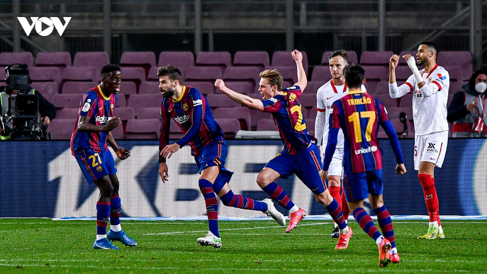 Barca "vô đối" La Liga năm 2021