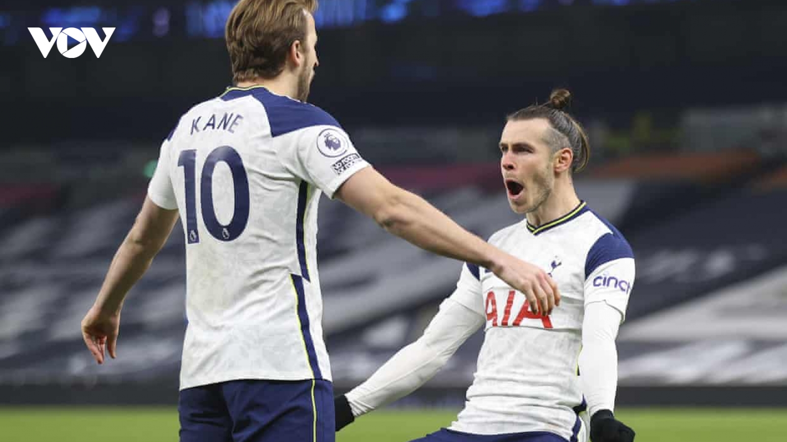 Song sát Bale - Kane đưa Tottenham áp sát top 4 Premier League