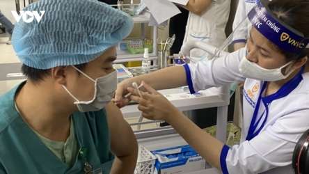 Over 10,000 people get AstraZeneca shots with no serious side-effects