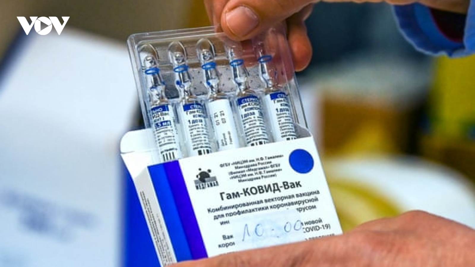 Việt Nam phê duyệt khẩn cấp thêm vaccine Sputnik V của Nga