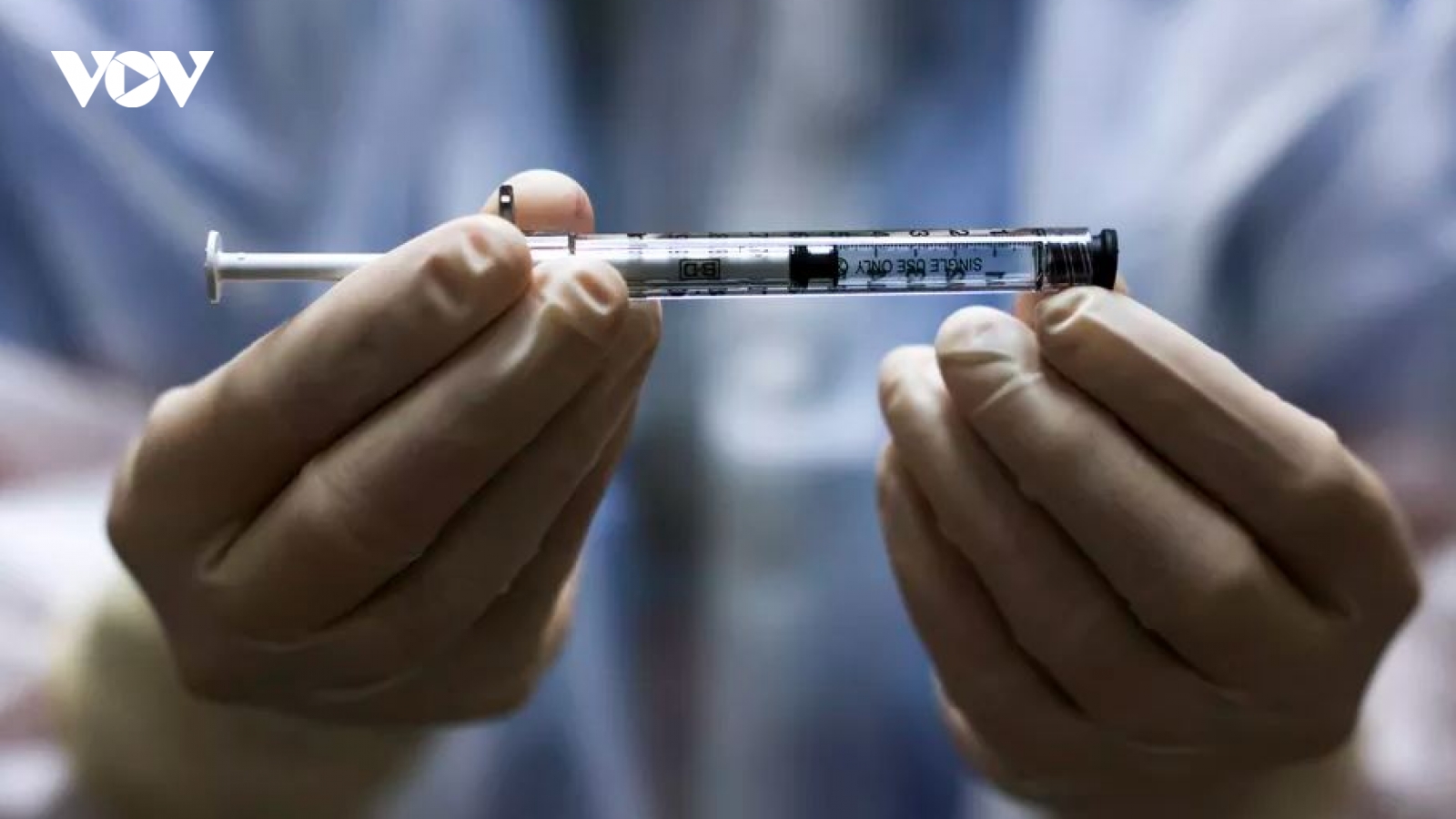 Chiến dịch tiêm chủng có nguy cơ chậm trễ do lo ngại về an toàn vaccine Covid-19