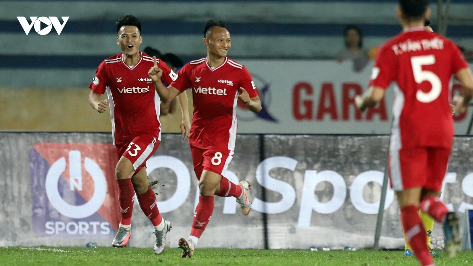 Bảng xếp hạng V-League 2021 mới nhất: Viettel vào tốp 3, HAGL tụt hạng