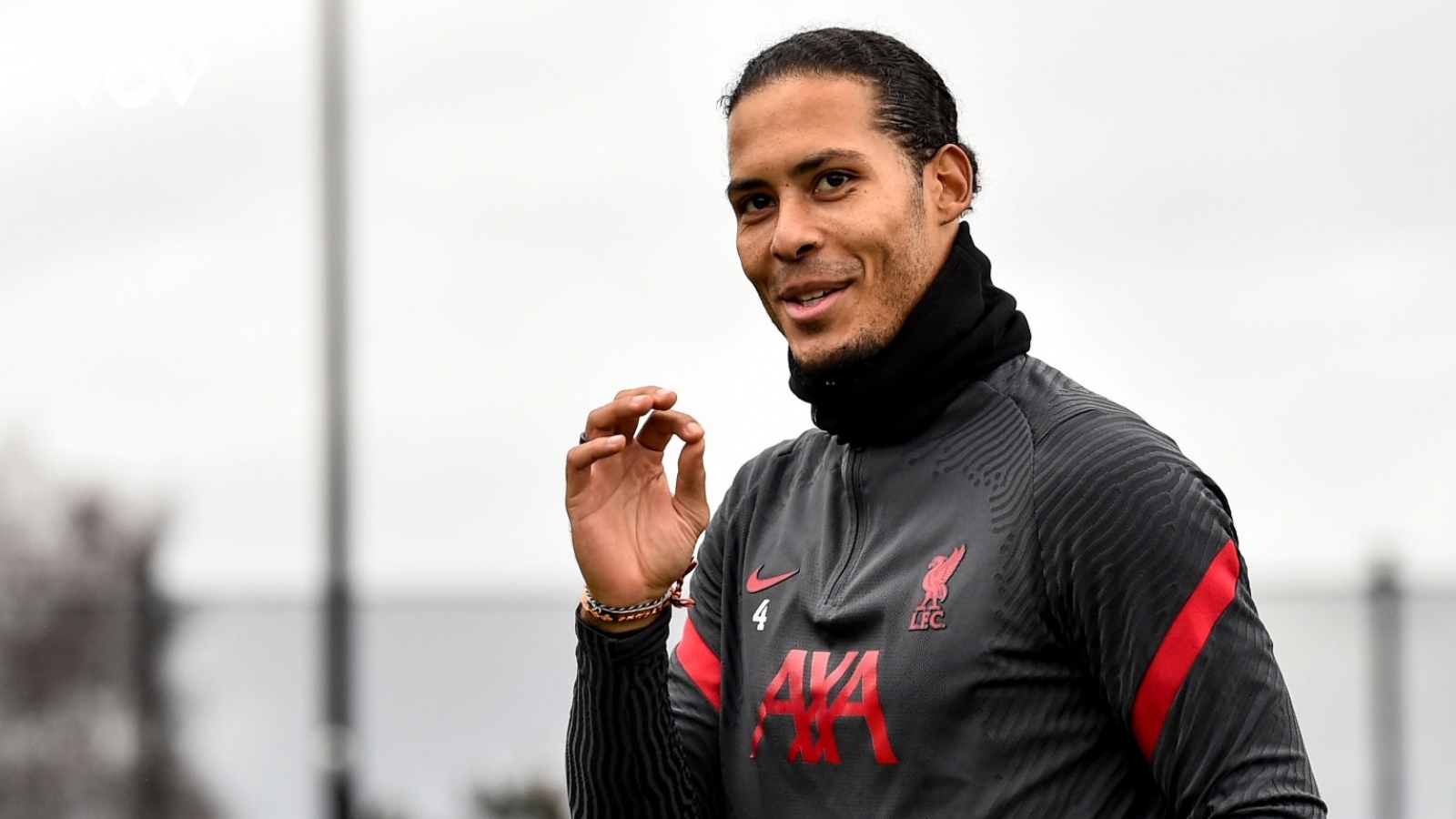 HLV Klopp báo tin không vui về Virgil van Dijk tới CĐV Liverpool