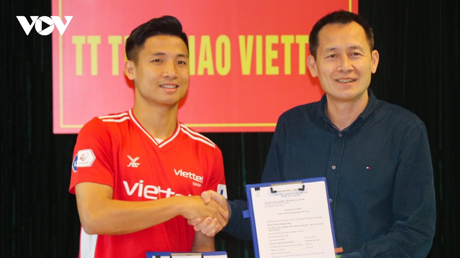 Viettel FC đón tin cực vui từ đội trưởng Bùi Tiến Dũng trước thềm đại chiến với HAGL