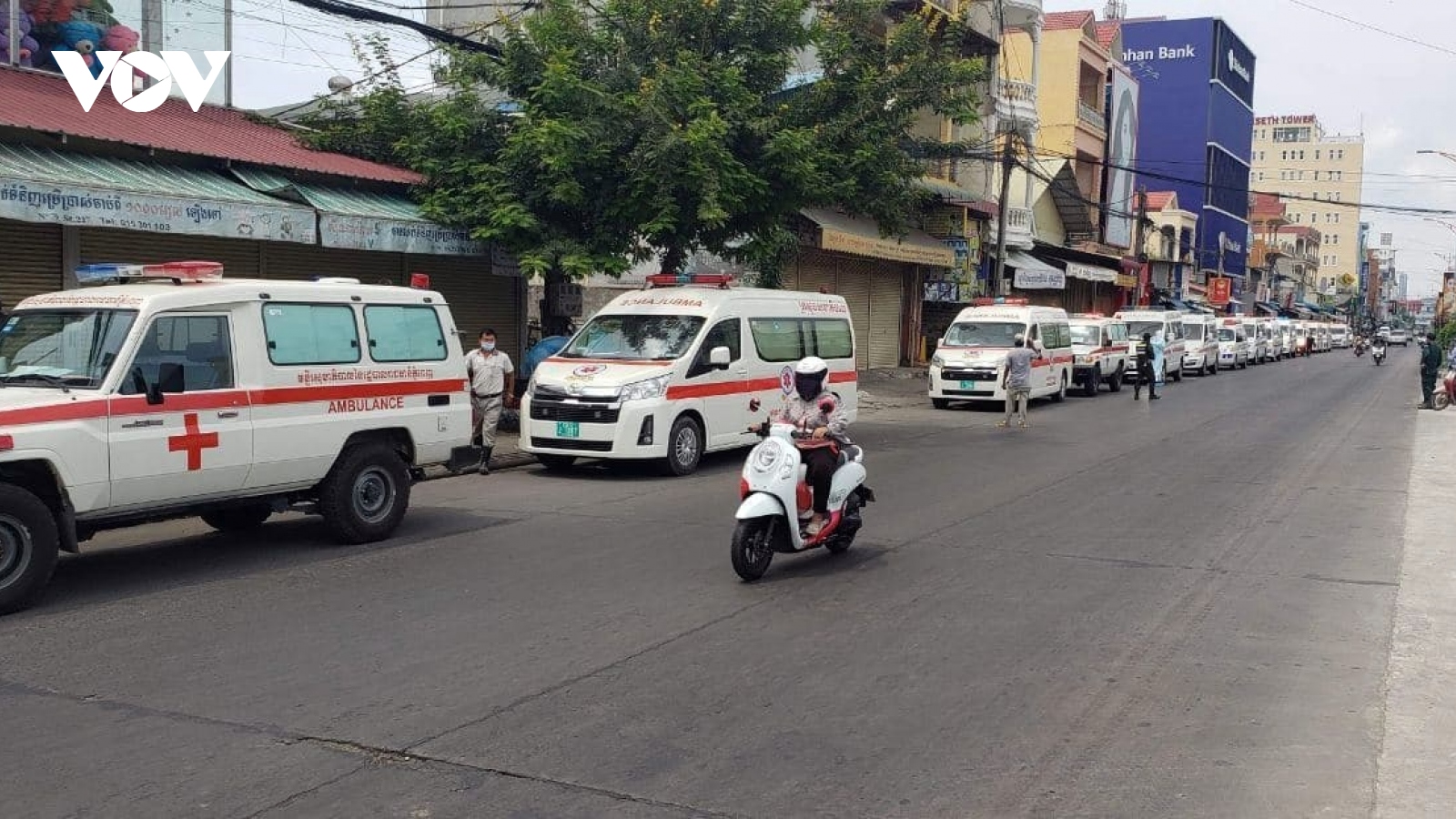 Thủ đô Phnom Penh của Campuchia trong ngày đầu phong tỏa