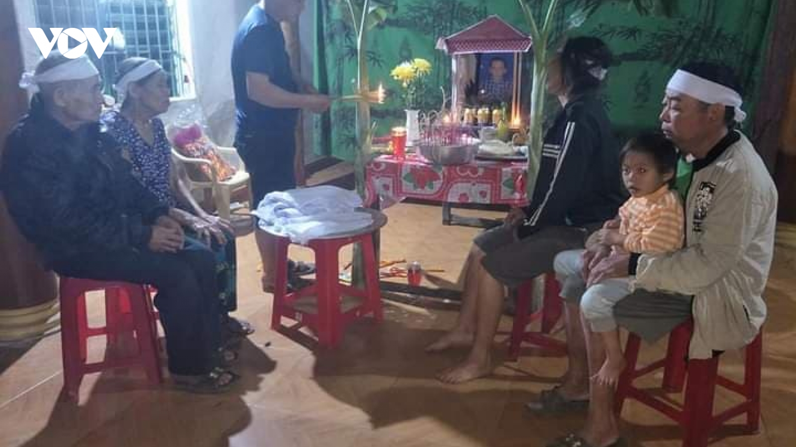 Đi tắm hồ, một học sinh lớp 6 bị đuối nước thương tâm