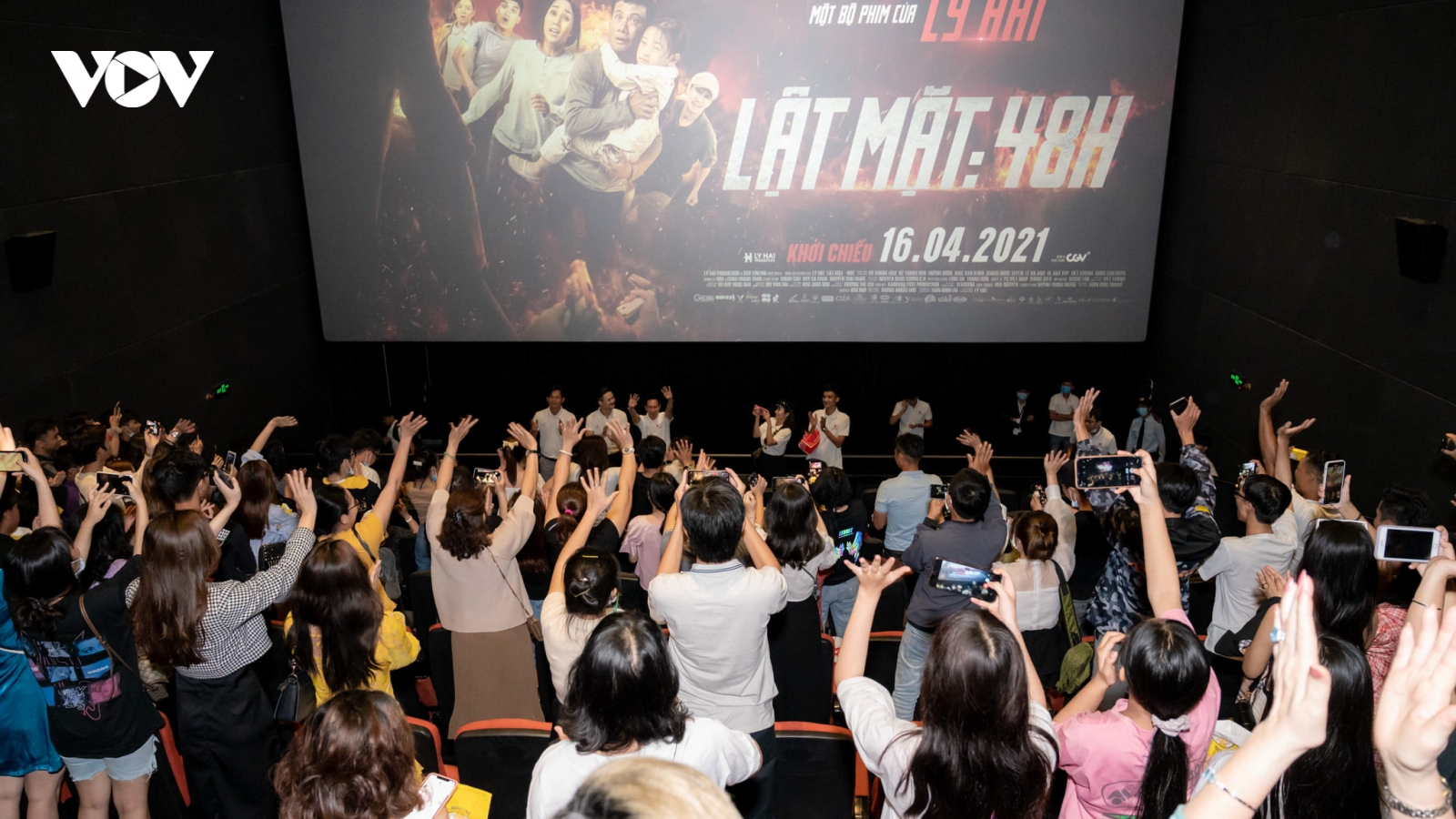 "Lật mặt: 48H" vượt lên chính mình, lập nên kỷ lục mới của series "Lật mặt"