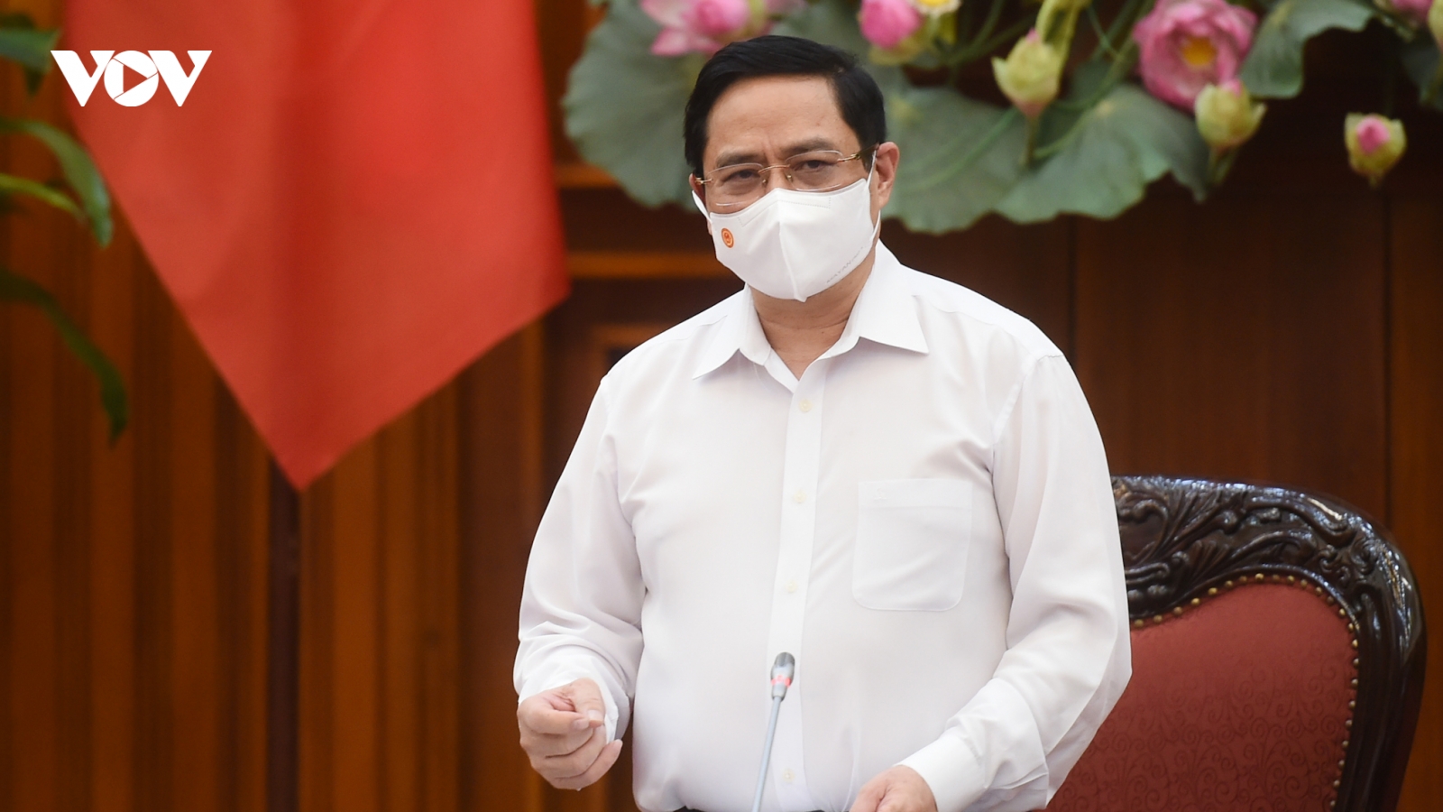Thủ tướng: Hạn chế các sự kiện tập trung đông người, kiểm soát chặt nhập cảnh trái phép