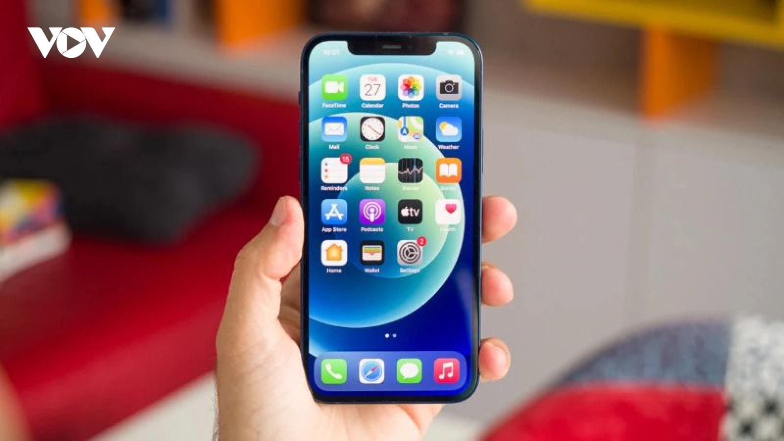 Chỉ loạt iPhone 13 Pro có lớp phủ đặc biệt chống bám vân tay